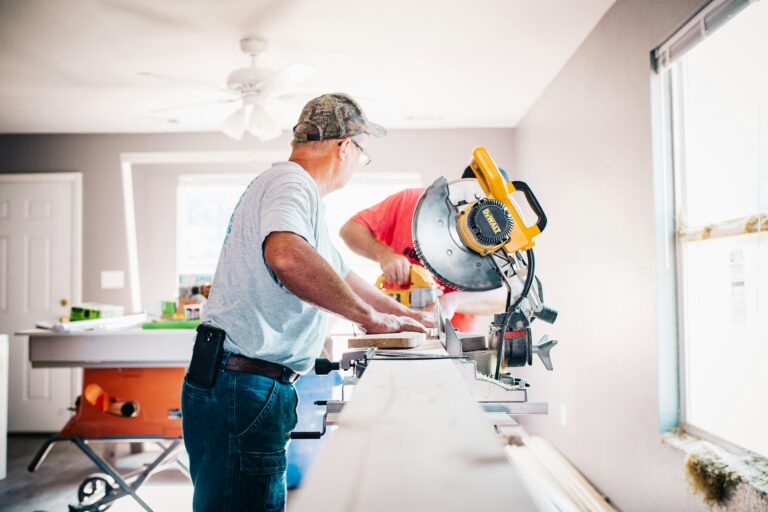 Transforming Your Garage into a Functional Space: Ideas for Organization and Storage